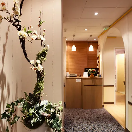 Du Dauphin Hotel 2*