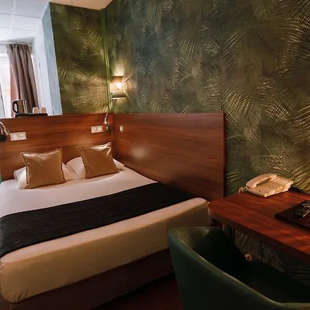 Du Dauphin Hotel 2*