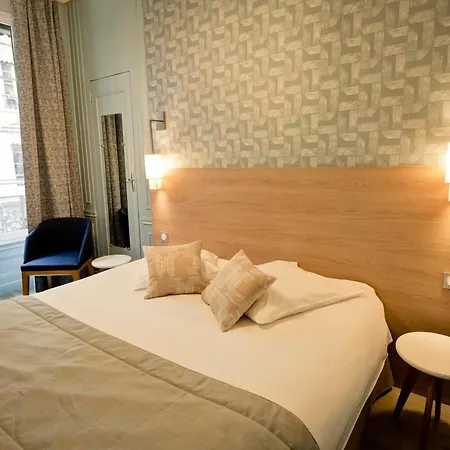 Du Dauphin Hotel