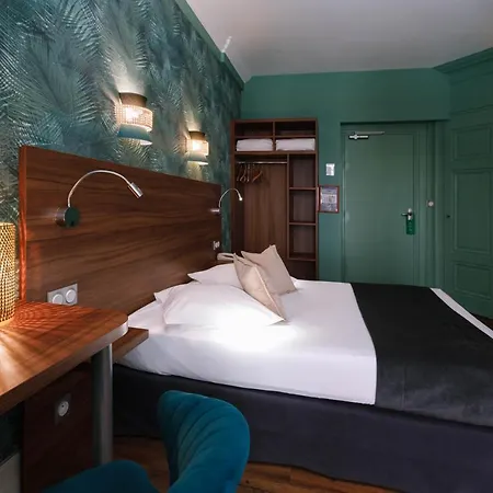 Hotel Du Dauphin 2*