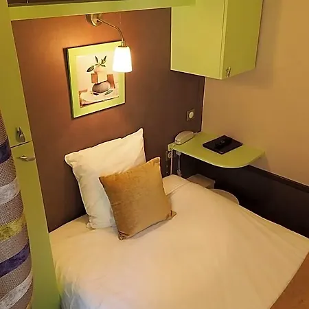 Hotel Du Dauphin 2*