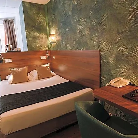 Du Dauphin Hotel