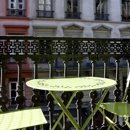 Hotel Du Dauphin 2*