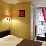 Hotel Du Dauphin 2*