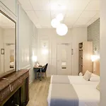 Hotell Du Dauphin