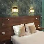 Hotel Du Dauphin 2*