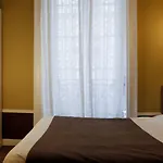 Otel Du Dauphin