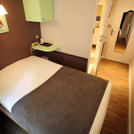 Du Dauphin Hotell